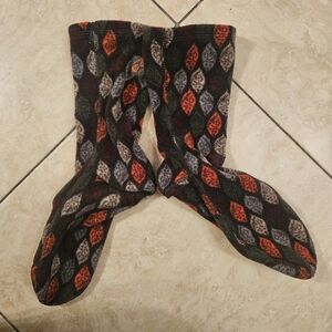 ACORN brand women's large warm slippers booties socks (no size tag)